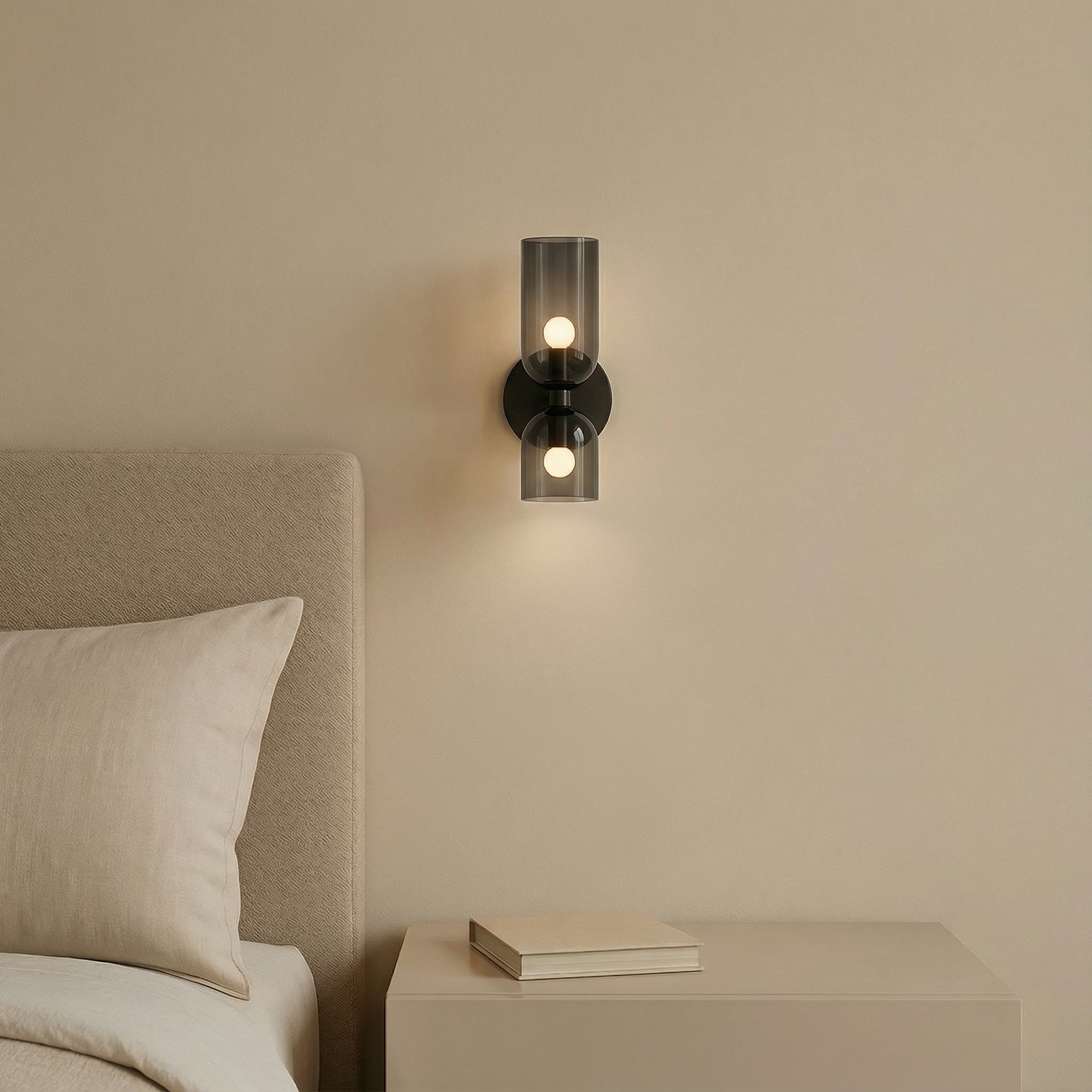 Aplica de perete din sticlă elegantă cu lumină LED blândă pentru săli de mese și baruri